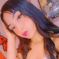 alaia-mischievous-girl1
