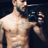 Antonio_shower_time Gambar Avatar