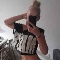 SynthiaGoldDevil's Profile Pic