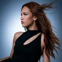Sara-Smith- Adlı Modelin Avatarı