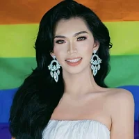 Womanoflove1 model avatar