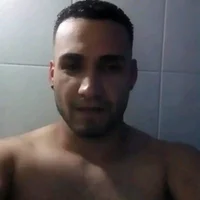 G-E12 的個人資料圖片