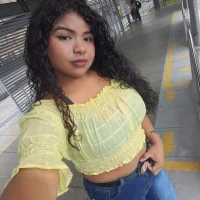 Nahomi_Nior's Profile Pic