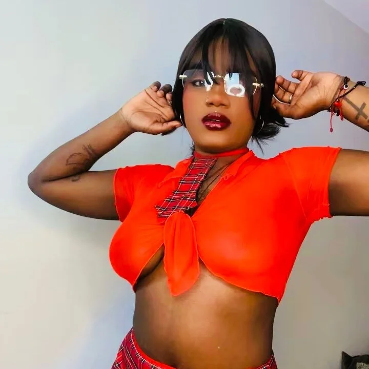 Mia_boobs24
