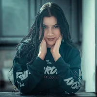 BellaWinters Φωτ, Προφίλ