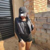 PetiteRoxxane444 Poză avatar