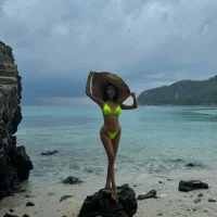 Lovable_with_bigsurprise's Avatar Pic