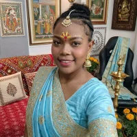 Zuri_Iniya's Avatar Pic