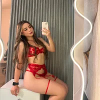 Alesia_tay