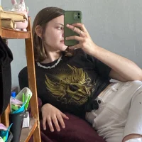 BinnyMoon Φωτ, Προφίλ