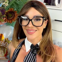 LuxeAllure Adlı Modelin Avatarı