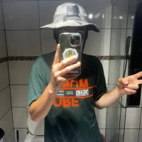 lukitrastikee webcam model