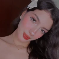 Emily-hottson