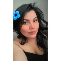 Gambar Profil Angelina_tyer