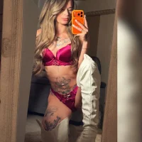 Slika avatara modela vinique99