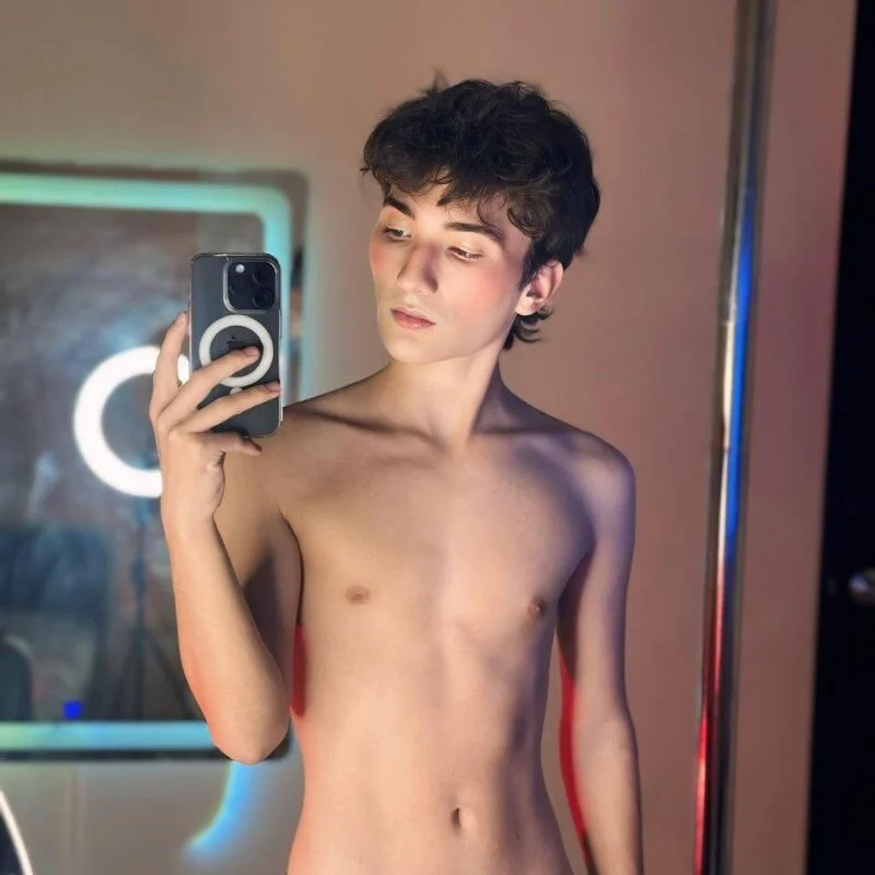 LumierNova Stripchat profile image
