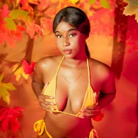 MichaelaCox 头像图片