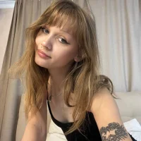 ElissaMikrot's Profile Pic