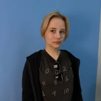 ElviaBoon Φωτ, Προφίλ