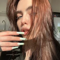 loraauroraa's Profile Pic