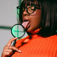 VictoriaKroft's Avatar Pic