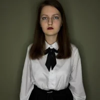 TulaLatigo Φωτ, Προφίλ