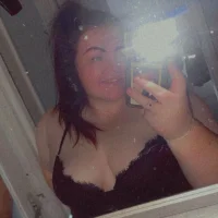 Curvella's Profile Pic