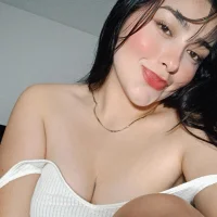 SophieWinslow's Profile Pic