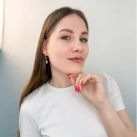 ElsaTreon's Profile Pic
