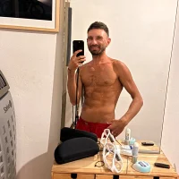Oxygenrom's Profile Pic