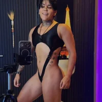 ZhoeStrong Gambar Avatar