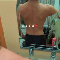 Ronny69y 头像图片