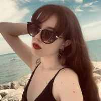 RowenaBride's Profile Pic