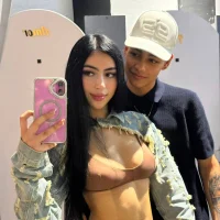 Niki_and_Dante webcam