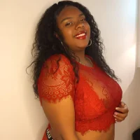 YaretziOswald's Profile Pic