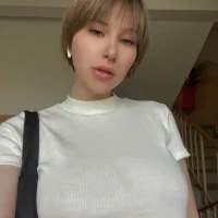 NikkiWhiteS's Profile Pic