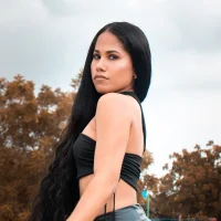 תמונת פרופיל של -ivonne_sam-