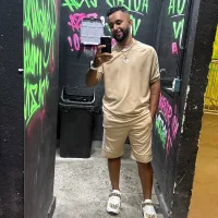 Sk7eew's Profile Pic