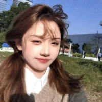EIoise_'s Profile Pic