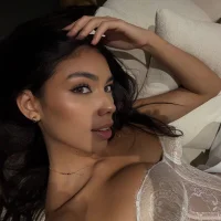 EllaSanz_'s Avatar Pic