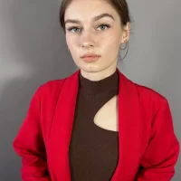 AislyEmans's Profile Pic