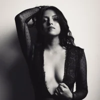 LunnaMendoza's Profile Pic