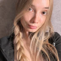 AnnyShore's Avatar Pic