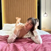 Sofia_Hugsのアバター写真