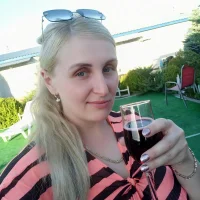 Профилна снимка на RikaSun