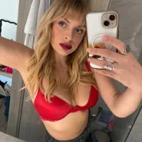 SexyVenusian model avatar