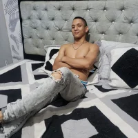 junmelhugecock's Profile Pic
