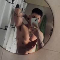 Ruloxz's Profile Pic