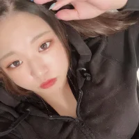 riri___2's Profile Pic