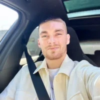Kmlbdr's Profile Pic